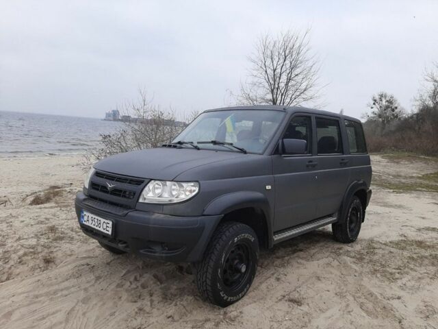 Сірий УАЗ 3163 Patriot, об'ємом двигуна 2.7 л та пробігом 100 тис. км за 5400 $, фото 1 на Automoto.ua
