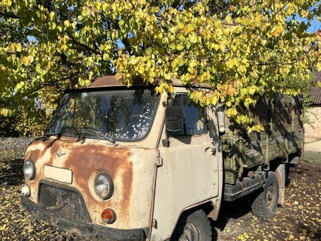 Бежевый УАЗ 3303, объемом двигателя 2.4 л и пробегом 100 тыс. км за 572 $, фото 1 на Automoto.ua