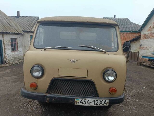 Бежевий УАЗ 3303, об'ємом двигуна 2.4 л та пробігом 30 тис. км за 1609 $, фото 1 на Automoto.ua