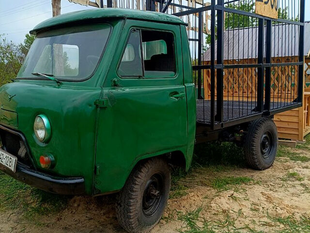 УАЗ 3303, об'ємом двигуна 3 л та пробігом 250 тис. км за 1750 $, фото 1 на Automoto.ua