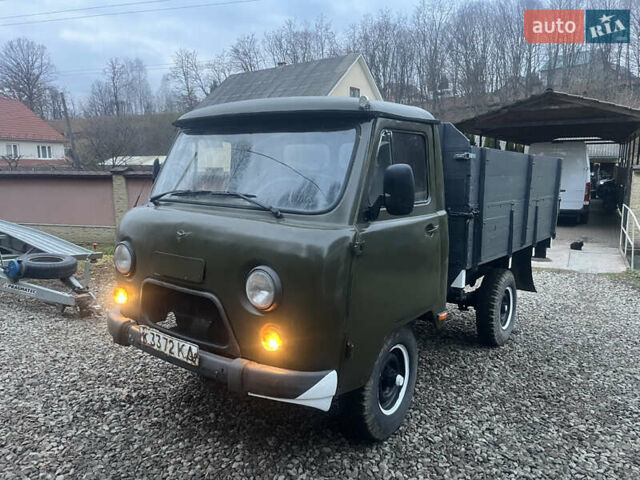 Зеленый УАЗ 3303, объемом двигателя 2.4 л и пробегом 38 тыс. км за 2650 $, фото 1 на Automoto.ua