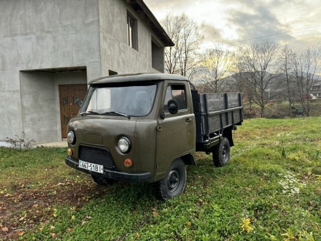 Зеленый УАЗ 3303, объемом двигателя 2.5 л и пробегом 50 тыс. км за 2300 $, фото 1 на Automoto.ua