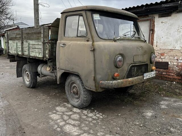 Зелений УАЗ 3303, об'ємом двигуна 2.5 л та пробігом 170 тис. км за 950 $, фото 1 на Automoto.ua