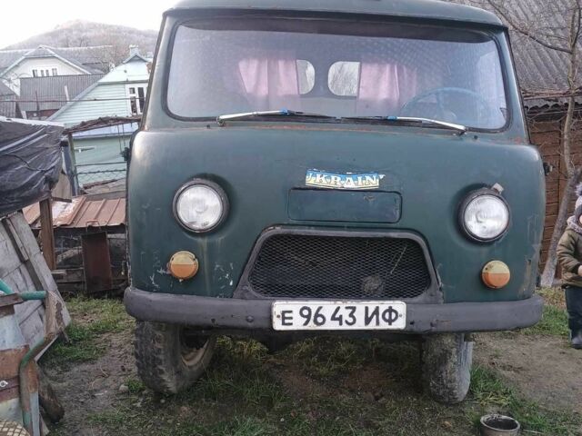 Зелений УАЗ 3303, об'ємом двигуна 2.4 л та пробігом 100 тис. км за 900 $, фото 1 на Automoto.ua