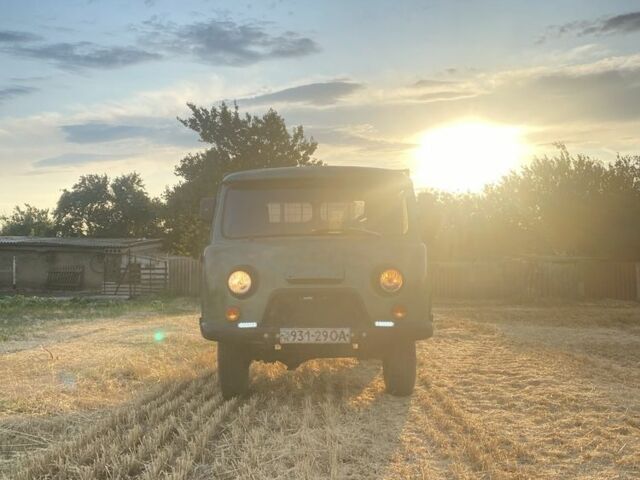 Зелений УАЗ 3303, об'ємом двигуна 2.5 л та пробігом 262 тис. км за 2300 $, фото 1 на Automoto.ua