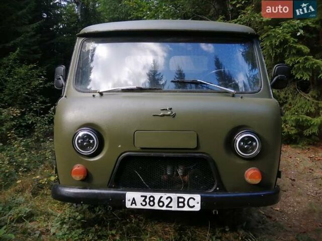 Зеленый УАЗ 3303, объемом двигателя 2.4 л и пробегом 17 тыс. км за 3200 $, фото 1 на Automoto.ua
