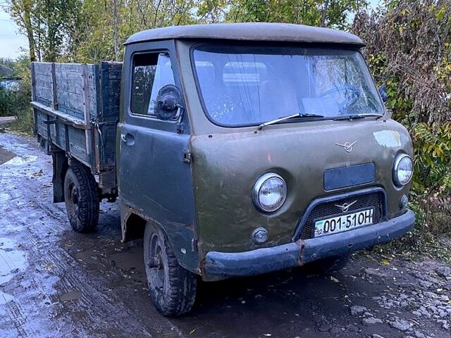 Зеленый УАЗ 3303, объемом двигателя 2.4 л и пробегом 0 тыс. км за 1150 $, фото 1 на Automoto.ua