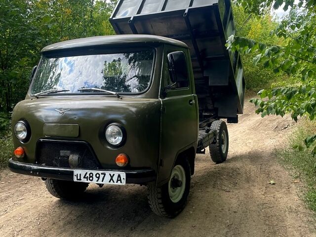 Зелений УАЗ 3303, об'ємом двигуна 2.4 л та пробігом 100 тис. км за 3000 $, фото 1 на Automoto.ua