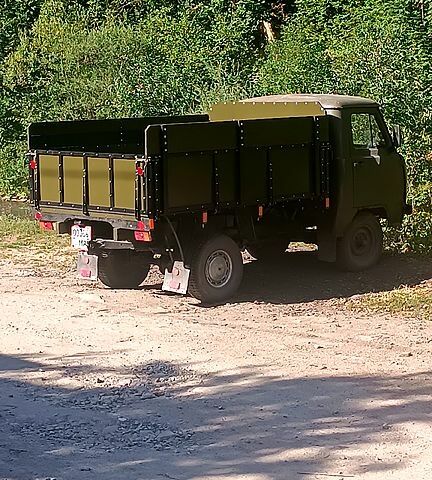 Зелений УАЗ 3303, об'ємом двигуна 2.4 л та пробігом 210 тис. км за 5500 $, фото 1 на Automoto.ua