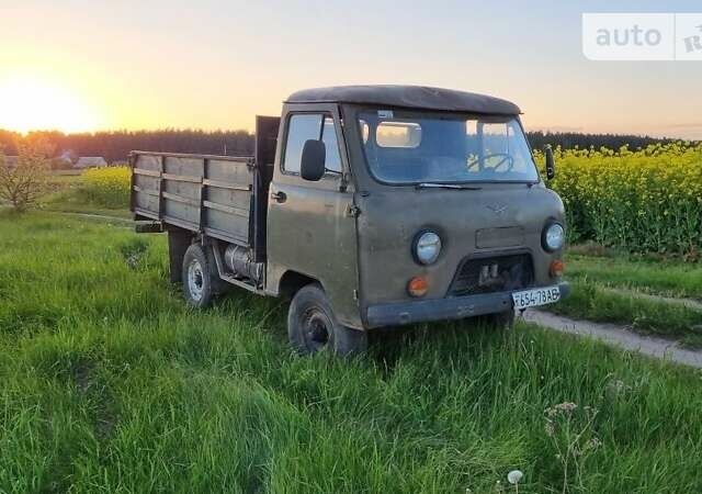 Зелений УАЗ 3303, об'ємом двигуна 2.4 л та пробігом 120 тис. км за 1703 $, фото 1 на Automoto.ua