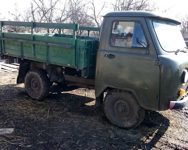 Зелений УАЗ 452 Д, об'ємом двигуна 2.4 л та пробігом 20 тис. км за 1800 $, фото 1 на Automoto.ua