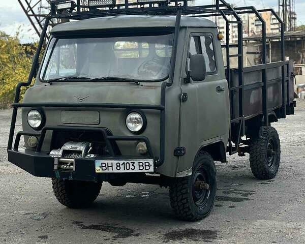 Бежевый УАЗ 452 груз., объемом двигателя 2.7 л и пробегом 2 тыс. км за 7600 $, фото 1 на Automoto.ua