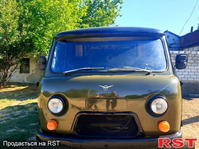 УАЗ 452, объемом двигателя 2.5 л и пробегом 0 тыс. км за 2500 $, фото 1 на Automoto.ua