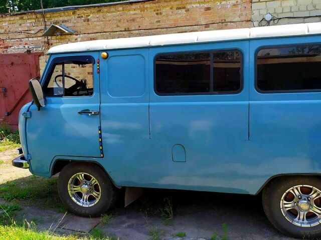 Сірий УАЗ 452, об'ємом двигуна 2.4 л та пробігом 80 тис. км за 3200 $, фото 1 на Automoto.ua