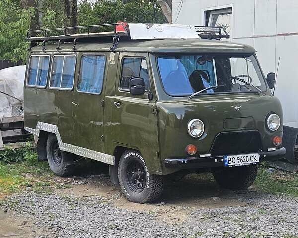 Зеленый УАЗ 452, объемом двигателя 2.45 л и пробегом 48 тыс. км за 5000 $, фото 1 на Automoto.ua