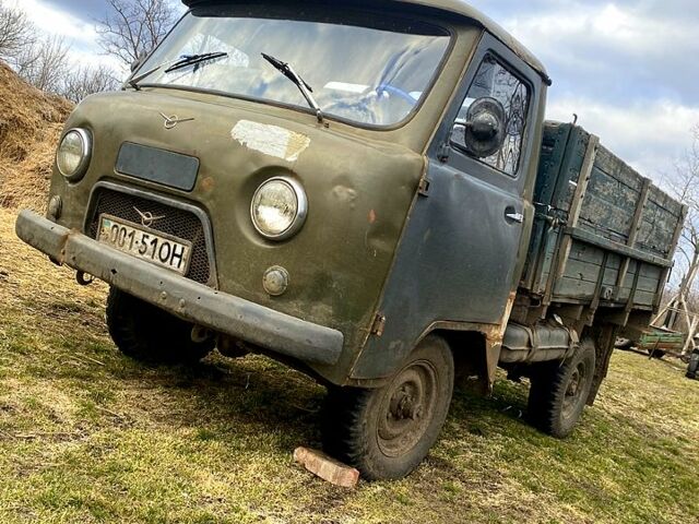 Зелений УАЗ 452, об'ємом двигуна 3 л та пробігом 60 тис. км за 1100 $, фото 1 на Automoto.ua