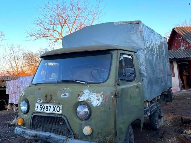 Зеленый УАЗ 452, объемом двигателя 2.4 л и пробегом 0 тыс. км за 2300 $, фото 1 на Automoto.ua