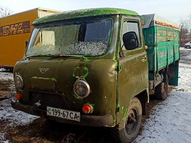 Зелений УАЗ 452, об'ємом двигуна 2.5 л та пробігом 100 тис. км за 1200 $, фото 1 на Automoto.ua
