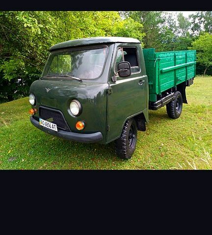 Зеленый УАЗ 452, объемом двигателя 2.5 л и пробегом 100 тыс. км за 2950 $, фото 1 на Automoto.ua