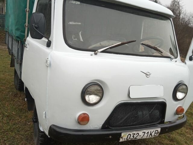 Белый УАЗ 469, объемом двигателя 2 л и пробегом 10 тыс. км за 1850 $, фото 1 на Automoto.ua