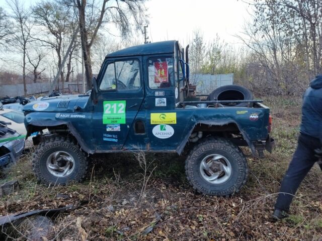 Зелений УАЗ 469, об'ємом двигуна 2.5 л та пробігом 111 тис. км за 1900 $, фото 1 на Automoto.ua