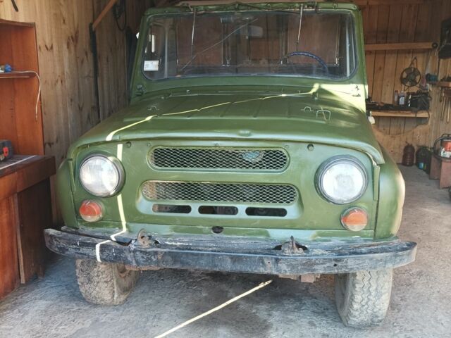 Зелений УАЗ 469, об'ємом двигуна 2 л та пробігом 100 тис. км за 900 $, фото 1 на Automoto.ua