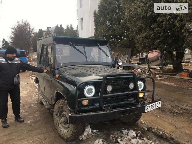 Зелений УАЗ 469, об'ємом двигуна 2.4 л та пробігом 100 тис. км за 2300 $, фото 1 на Automoto.ua