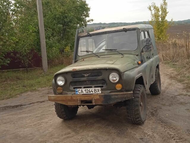 Зелений УАЗ 469, об'ємом двигуна 2.4 л та пробігом 100 тис. км за 2500 $, фото 1 на Automoto.ua