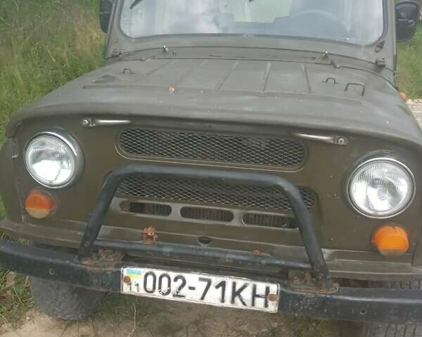 Зеленый УАЗ 469, объемом двигателя 2.5 л и пробегом 380 тыс. км за 2500 $, фото 1 на Automoto.ua