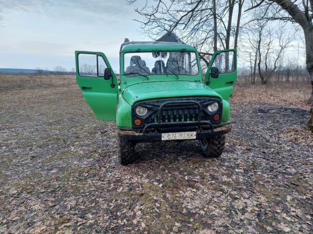 Зелений УАЗ 469, об'ємом двигуна 3 л та пробігом 100 тис. км за 1900 $, фото 1 на Automoto.ua