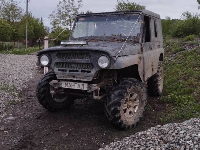 Зеленый УАЗ 469, объемом двигателя 2.5 л и пробегом 200 тыс. км за 3500 $, фото 1 на Automoto.ua