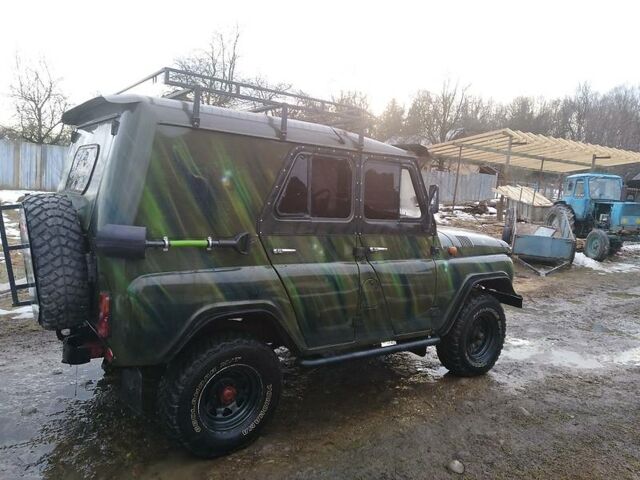 Зеленый УАЗ 469, объемом двигателя 2.4 л и пробегом 10 тыс. км за 3600 $, фото 1 на Automoto.ua