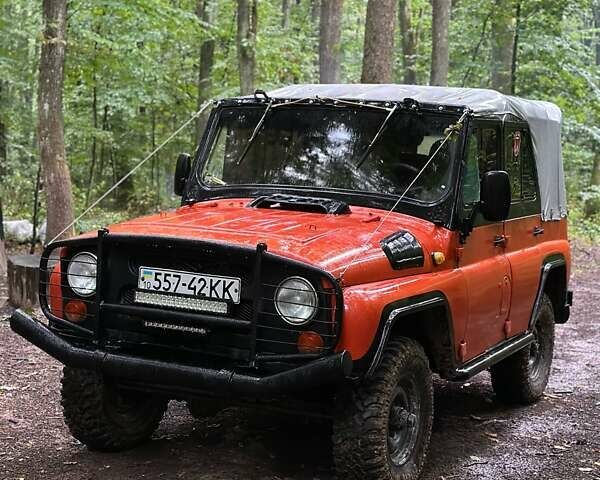 Оранжевый УАЗ 469, объемом двигателя 2.4 л и пробегом 10 тыс. км за 4000 $, фото 1 на Automoto.ua