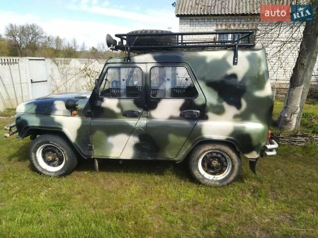 Зеленый УАЗ 469Б, объемом двигателя 2.45 л и пробегом 100 тыс. км за 2373 $, фото 1 на Automoto.ua