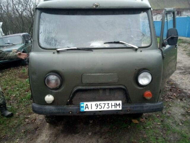 Зелений УАЗ Інша, об'ємом двигуна 2.4 л та пробігом 120 тис. км за 1500 $, фото 1 на Automoto.ua