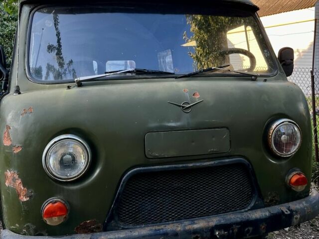 Зелений УАЗ Інша, об'ємом двигуна 2.4 л та пробігом 268 тис. км за 900 $, фото 1 на Automoto.ua