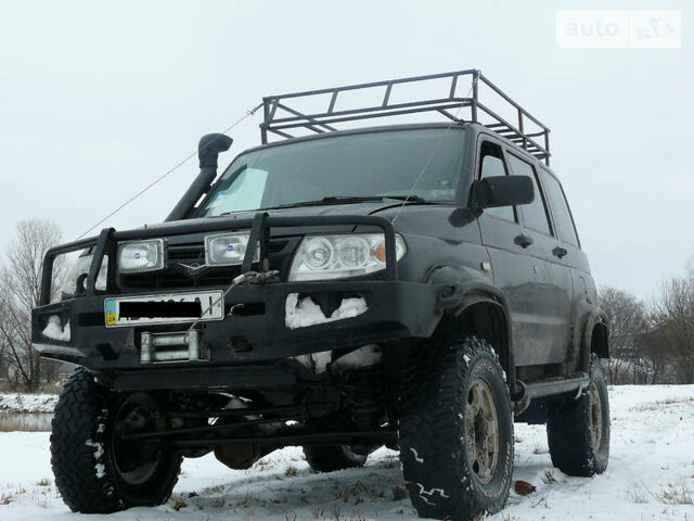 Черный УАЗ Патриот, объемом двигателя 2.7 л и пробегом 170 тыс. км за 5300 $, фото 1 на Automoto.ua