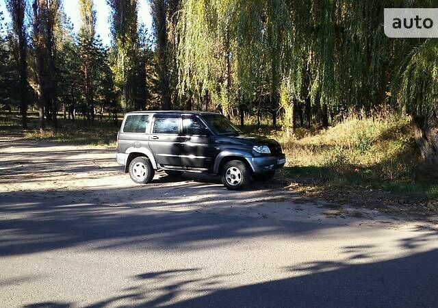 Чорний УАЗ Патріот, об'ємом двигуна 2.7 л та пробігом 47 тис. км за 6700 $, фото 1 на Automoto.ua