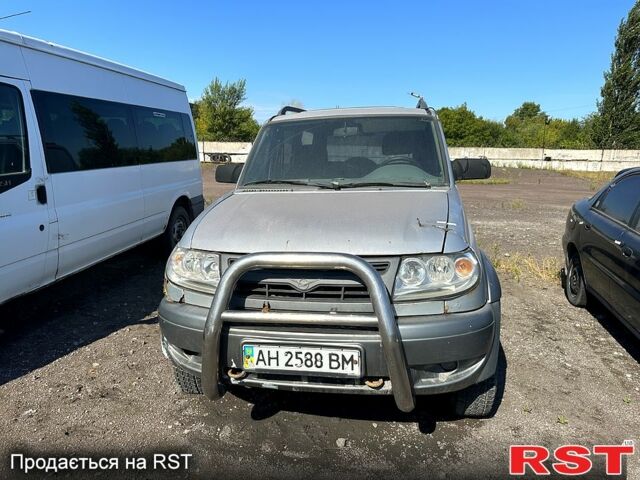 Сірий УАЗ Патріот, об'ємом двигуна 2.7 л та пробігом 755 тис. км за 3410 $, фото 1 на Automoto.ua