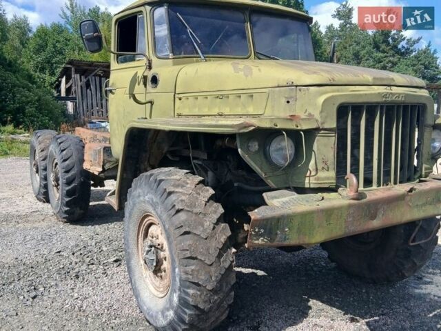 Зеленый Урал 375, объемом двигателя 11.15 л и пробегом 40 тыс. км за 5739 $, фото 1 на Automoto.ua