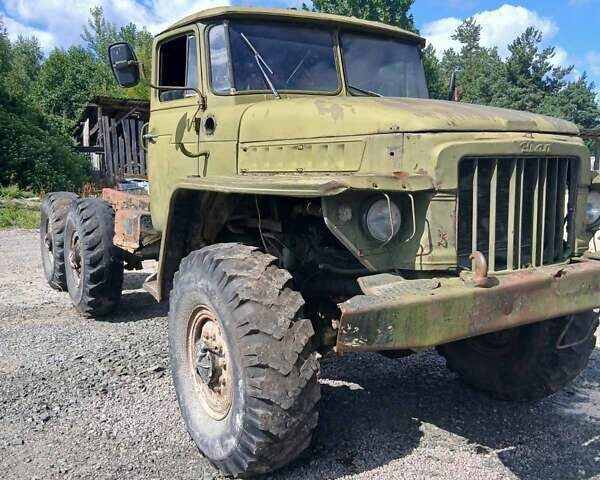 Зеленый Урал 375, объемом двигателя 11.15 л и пробегом 20 тыс. км за 7267 $, фото 1 на Automoto.ua
