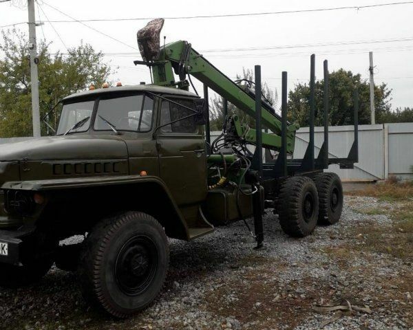 Зелений Урал 375, об'ємом двигуна 6 л та пробігом 143 тис. км за 21500 $, фото 1 на Automoto.ua