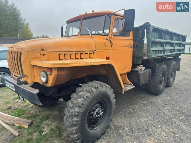 Желтый Урал 5557, объемом двигателя 10.9 л и пробегом 10 тыс. км за 9300 $, фото 1 на Automoto.ua