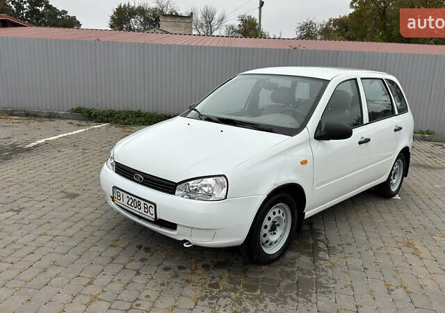 ВАЗ 1117 Калина 2009 в Кременчуге на Automoto.ua Белый ВАЗ 1117 Калина, объемом двигателя 1.4 л и пробегом 19 тыс. км за 4000 $, фото 1 на Automoto.ua