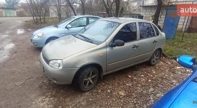 Бежевий ВАЗ 1117 Калина, об'ємом двигуна 1.6 л та пробігом 257 тис. км за 2200 $, фото 1 на Automoto.ua