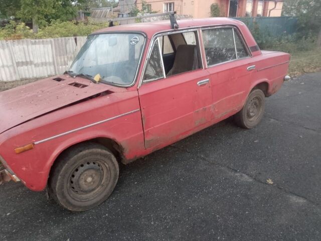 Красный ВАЗ 1117 Калина, объемом двигателя 1 л и пробегом 900 тыс. км за 155 $, фото 1 на Automoto.ua