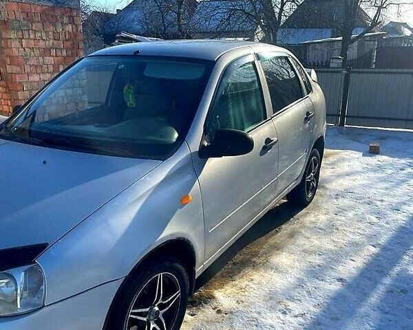 Сірий ВАЗ 1117 Калина, об'ємом двигуна 1.6 л та пробігом 111 тис. км за 2500 $, фото 1 на Automoto.ua