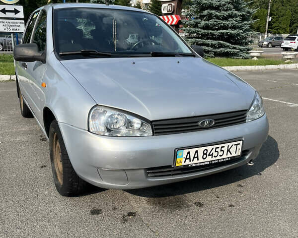 Серый ВАЗ 1117 Калина, объемом двигателя 1.6 л и пробегом 57 тыс. км за 3790 $, фото 1 на Automoto.ua