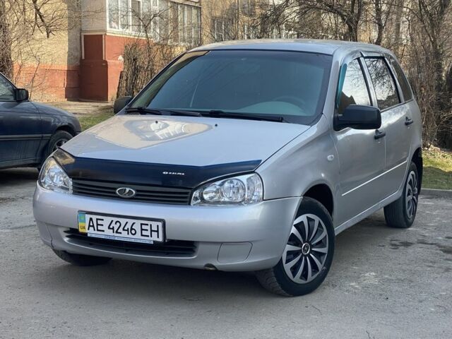 Серый ВАЗ 1117 Калина, объемом двигателя 1.4 л и пробегом 218 тыс. км за 2700 $, фото 1 на Automoto.ua
