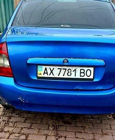 Синий ВАЗ 1117 Калина, объемом двигателя 1.6 л и пробегом 200 тыс. км за 1000 $, фото 1 на Automoto.ua